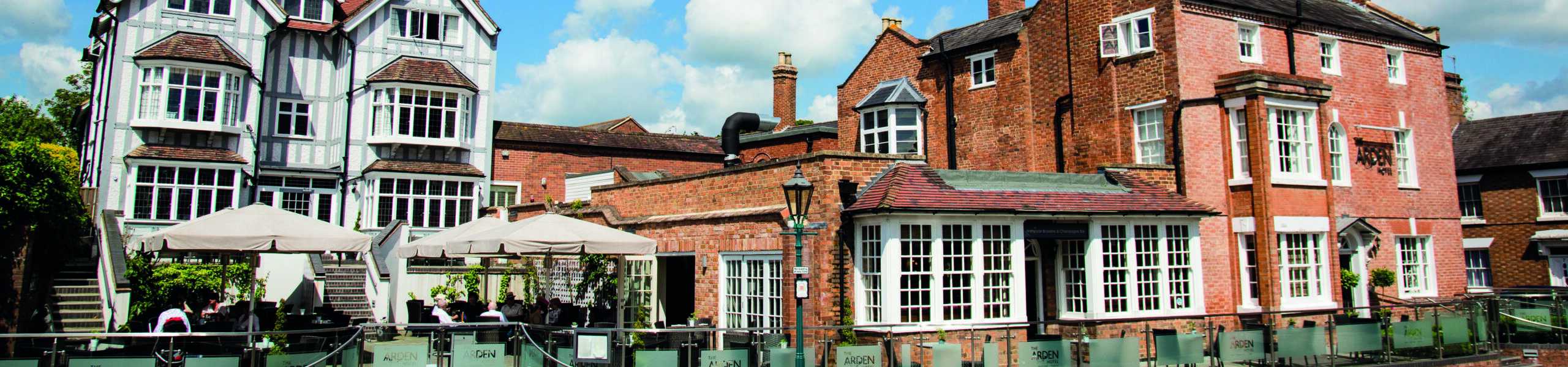Beautiful picture of the outside of the Arden Hotel in Stratford