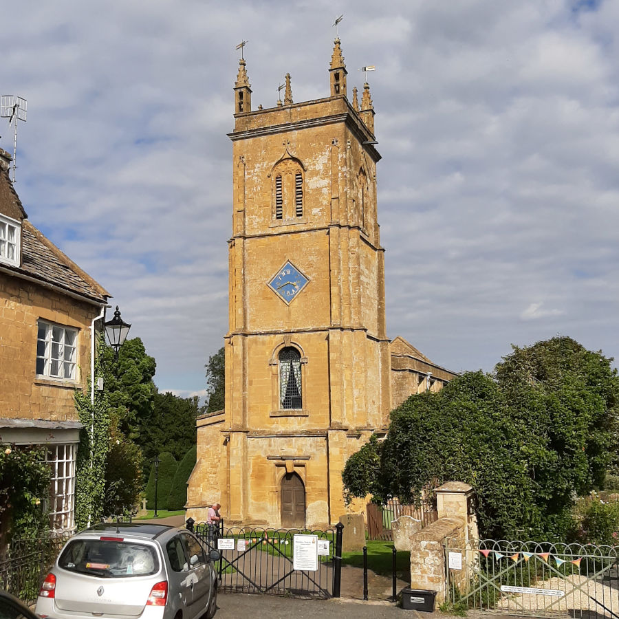Cotswold Castle & Lavender Fields