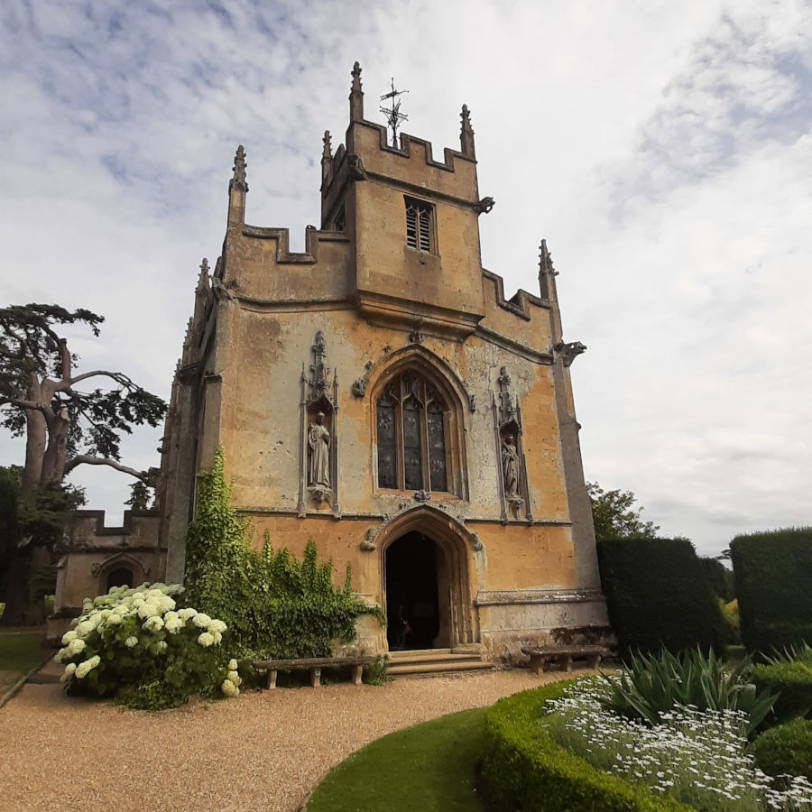Cotswold Castle & Lavender Fields