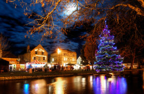 Christmas in the Cotswolds tours with Go Cotswolds