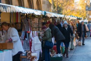 Christmas in the Cotswolds tours with Go Cotswolds